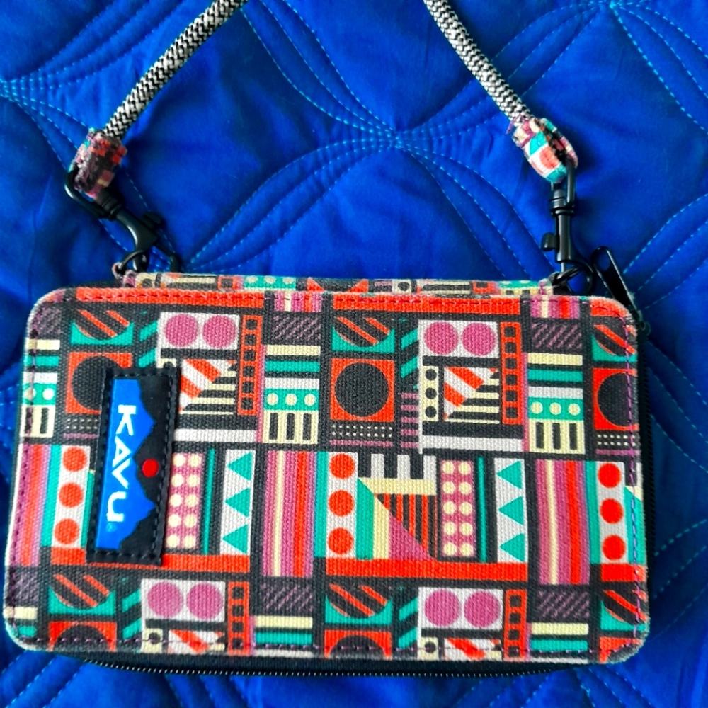 Women's Kavu Crossbody Wallet